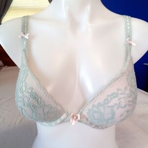 Hunkemoller Cream Seafoam Green Lace Underwire Push Up Bra 32D (UK)